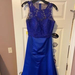 Size 8 prom dress!